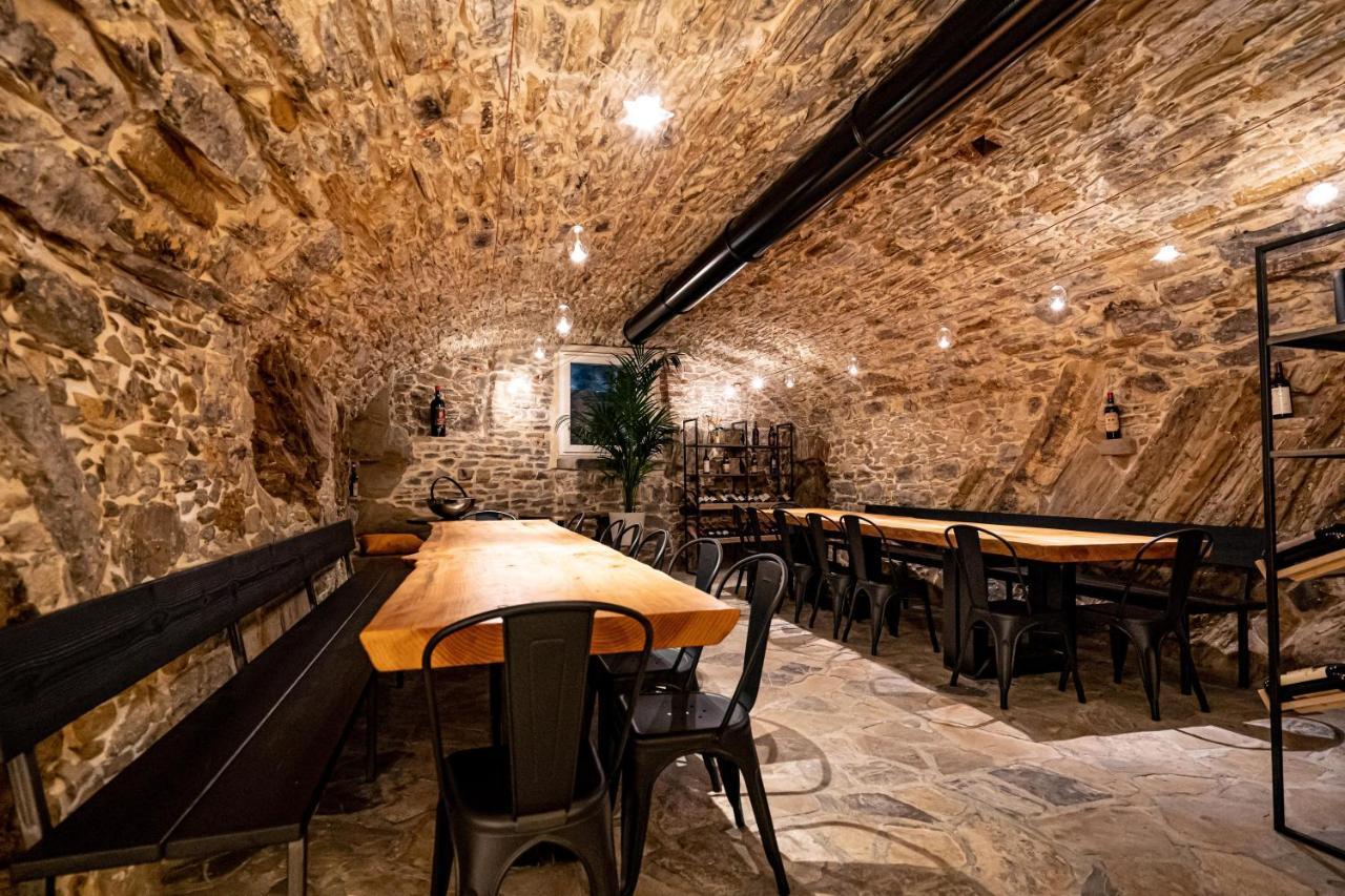 Locanda Moderna Carlambroeus Montevecchia Exterior photo